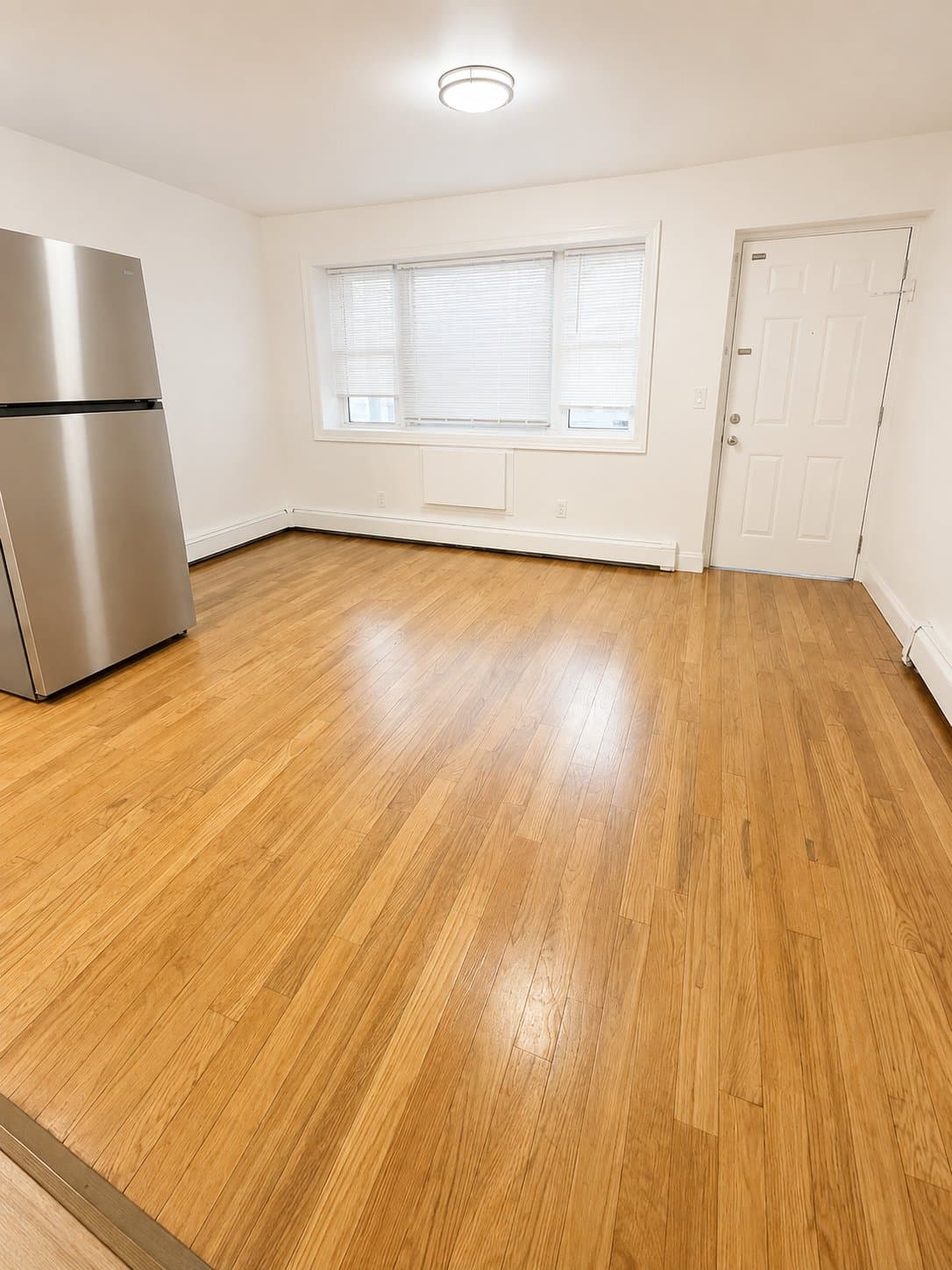 Guttenberg Apartment: 140 71st St