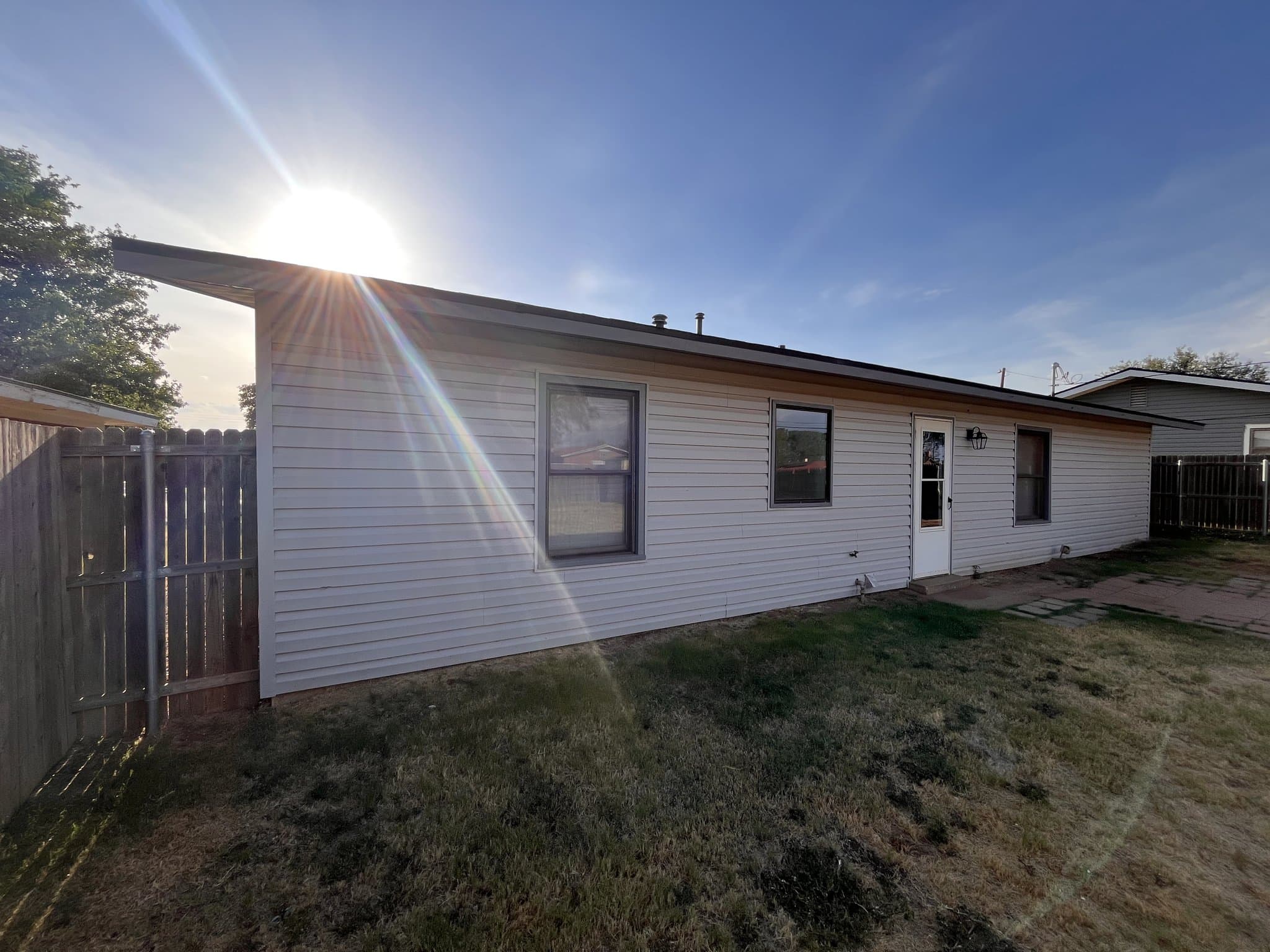 Levelland House: 103 Detroit Ave