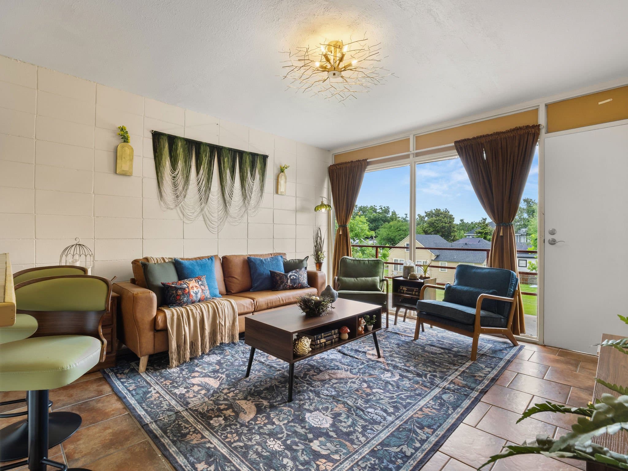 Lake Charles Apartment: 710 Iris St