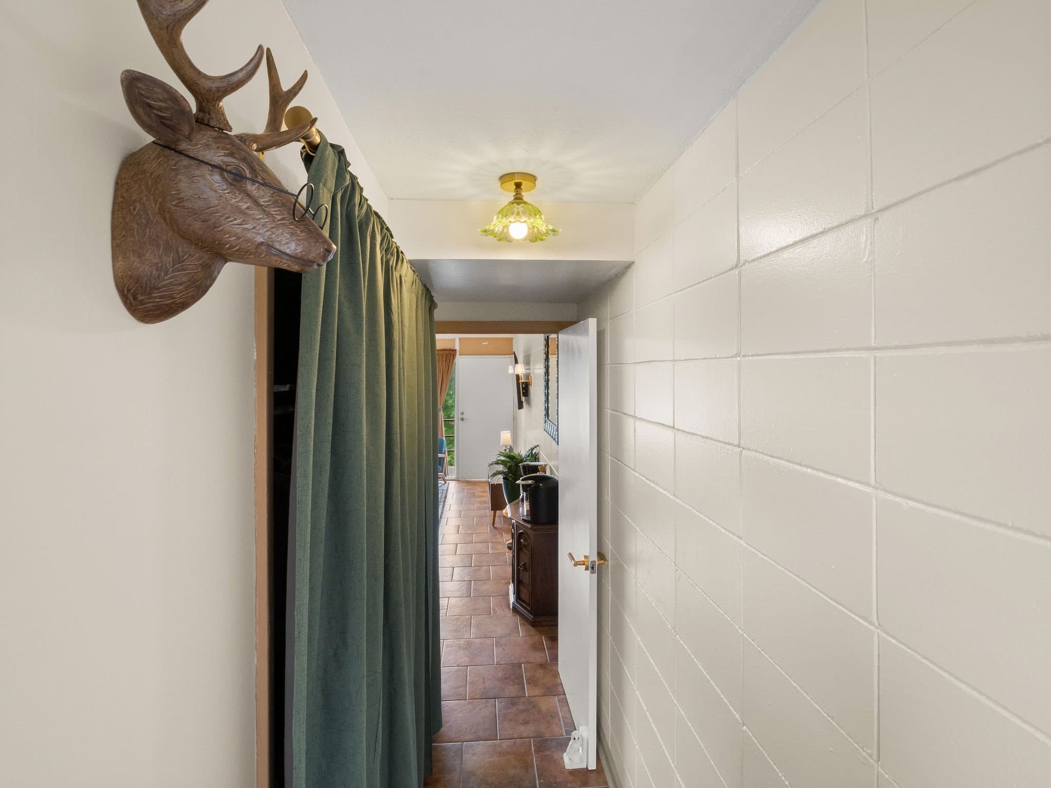 Lake Charles Apartment: 710 Iris St