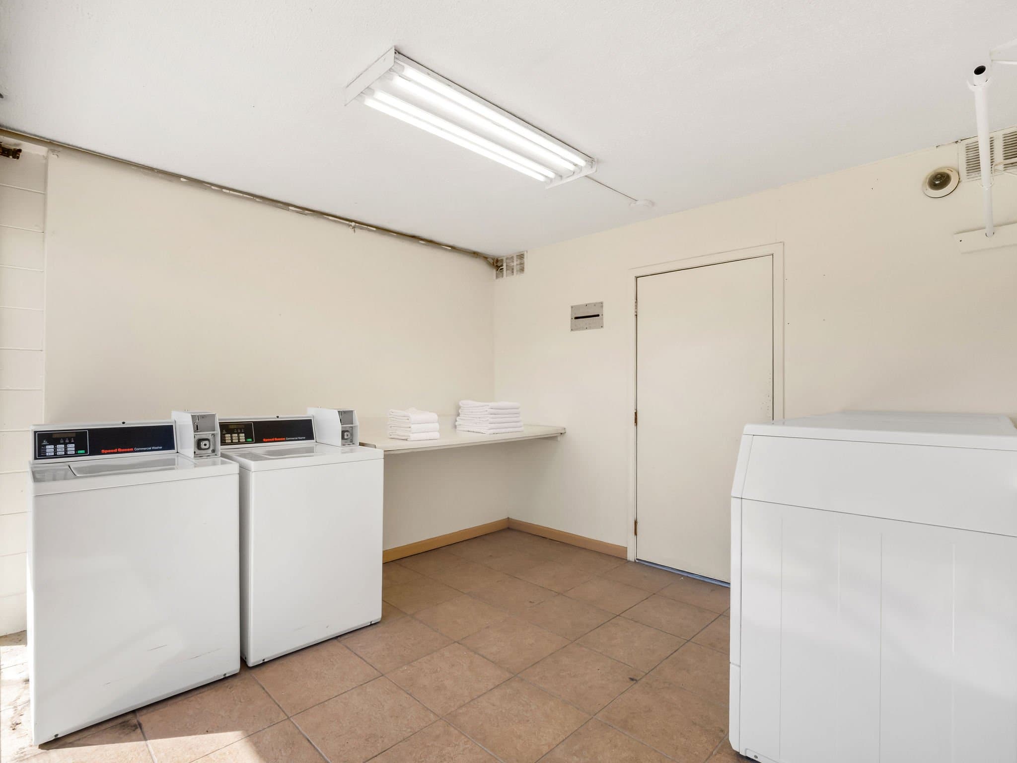 Lake Charles Apartment: 710 Iris St