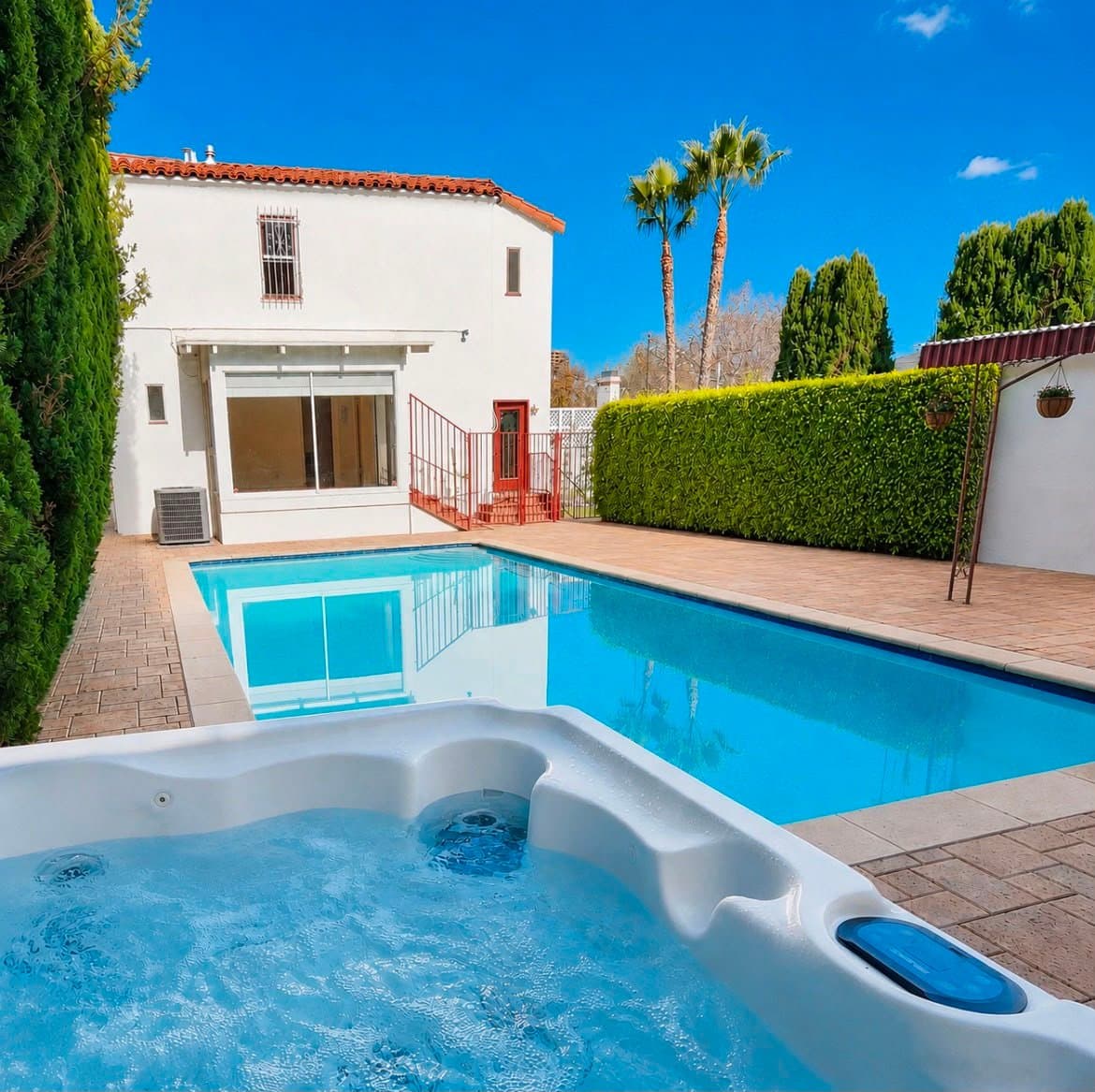 Los Angeles House: 10606 Ohio Avenue