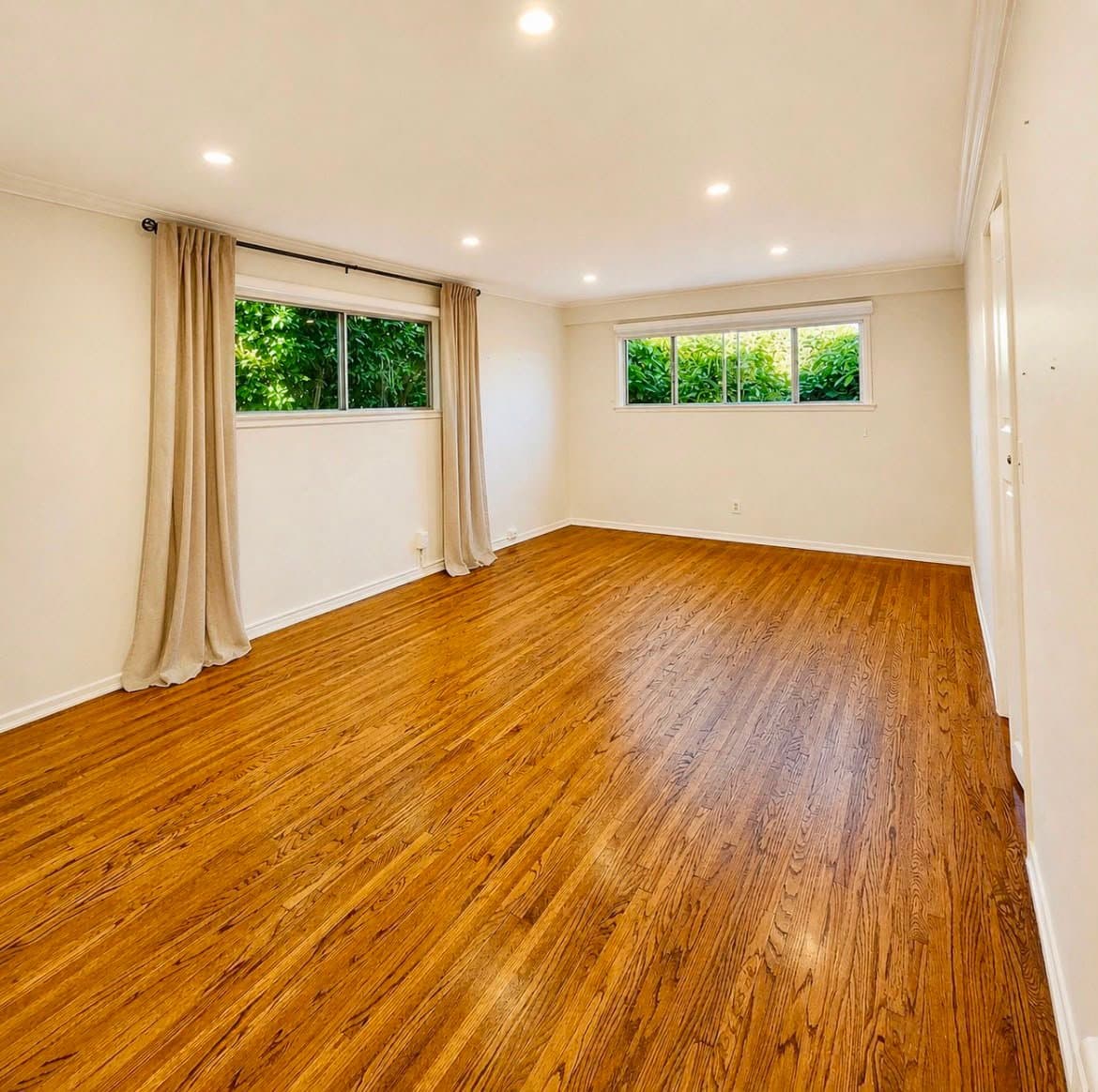 Los Angeles House: 10606 Ohio Avenue
