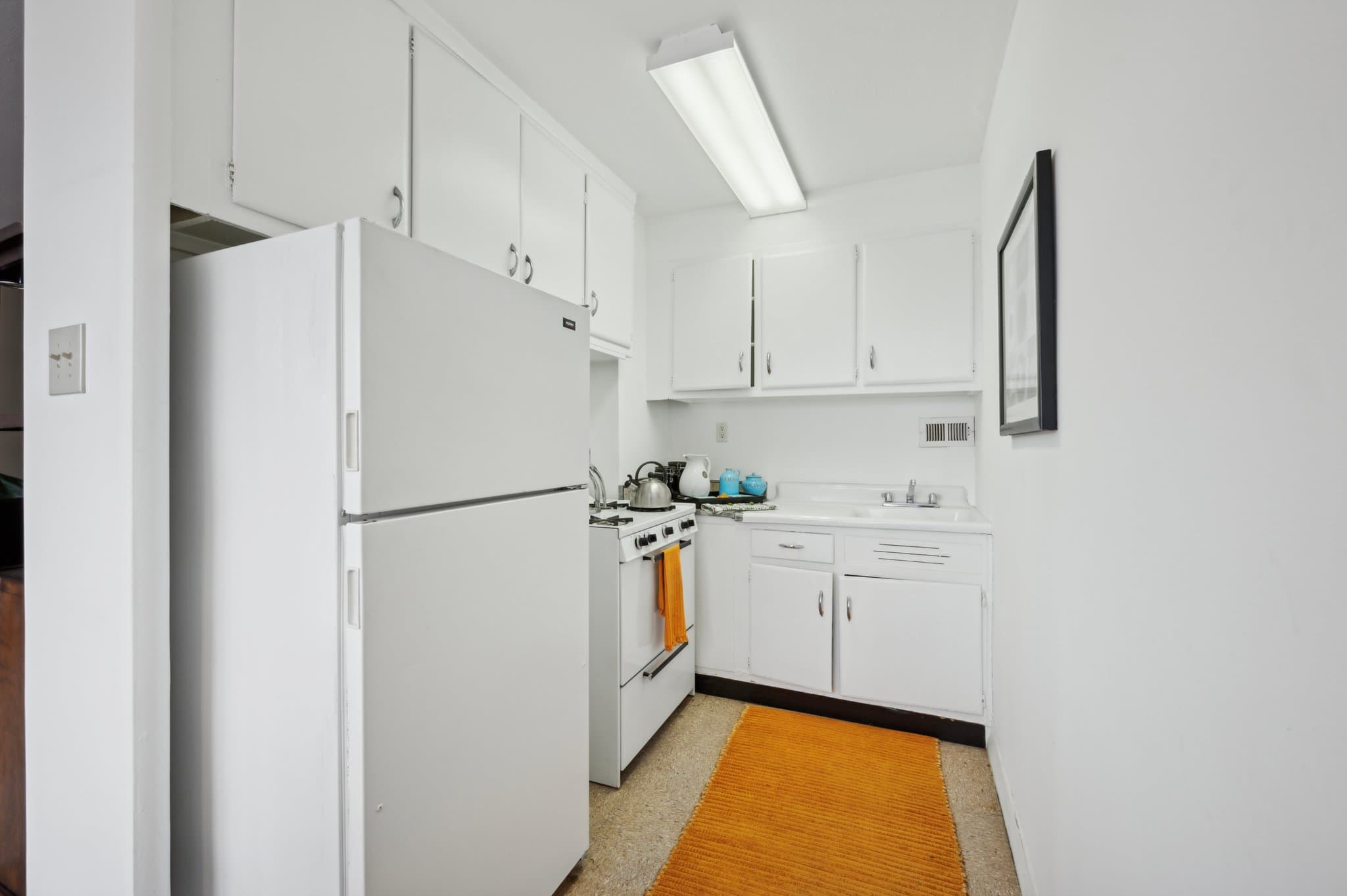 Philadelphia Apartment: 1220 N Broad St Philadelphia, PA 19121, USA