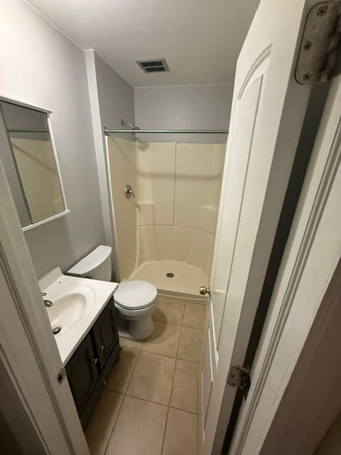 La Grange Multiplex: 522 S La Grange Rd