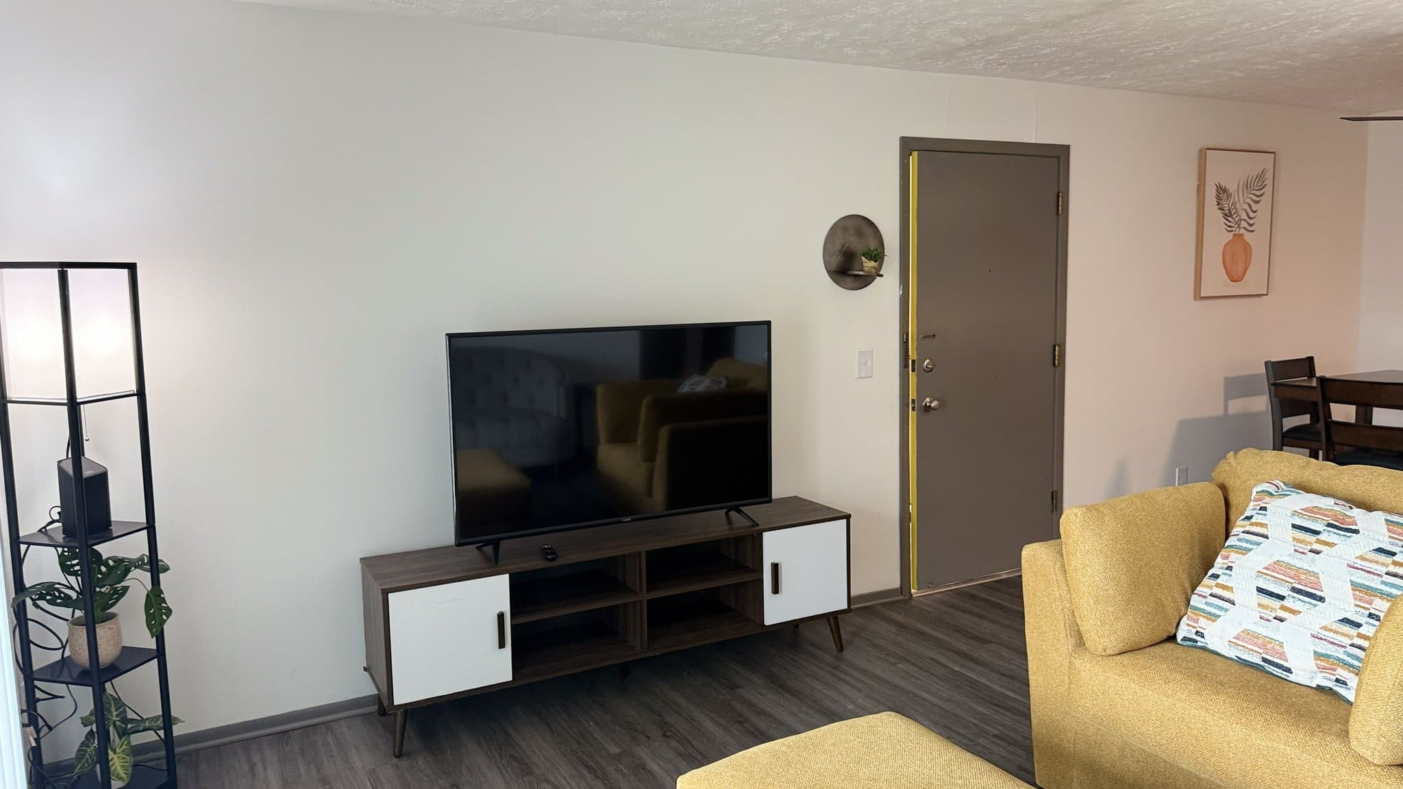 Omaha Apartment: 2506 South 72nd Court