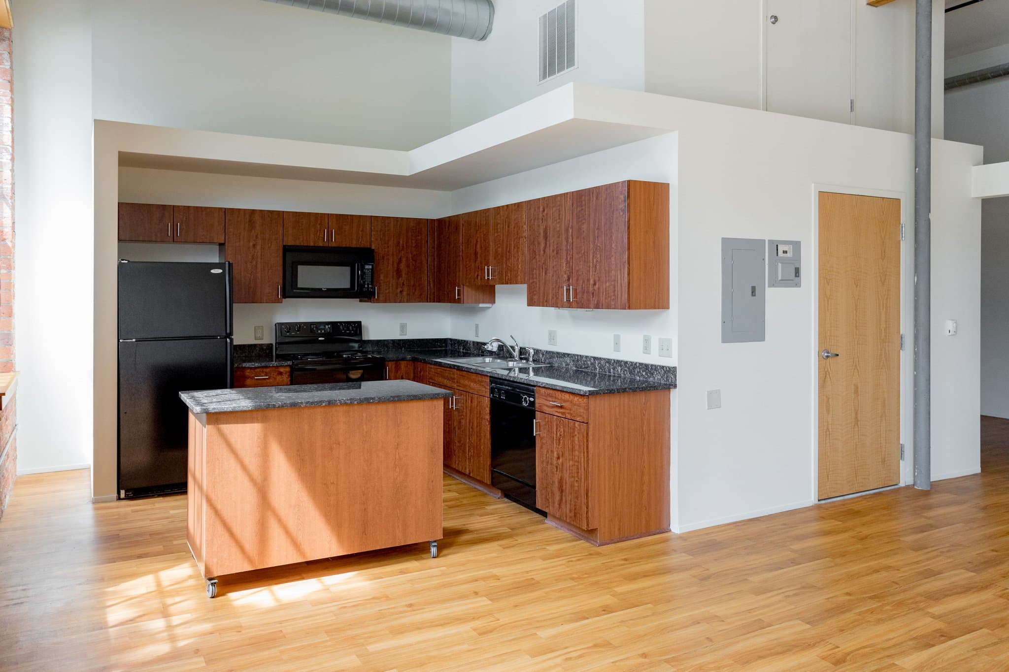 Detroit Apartment: 6200 2nd Ave