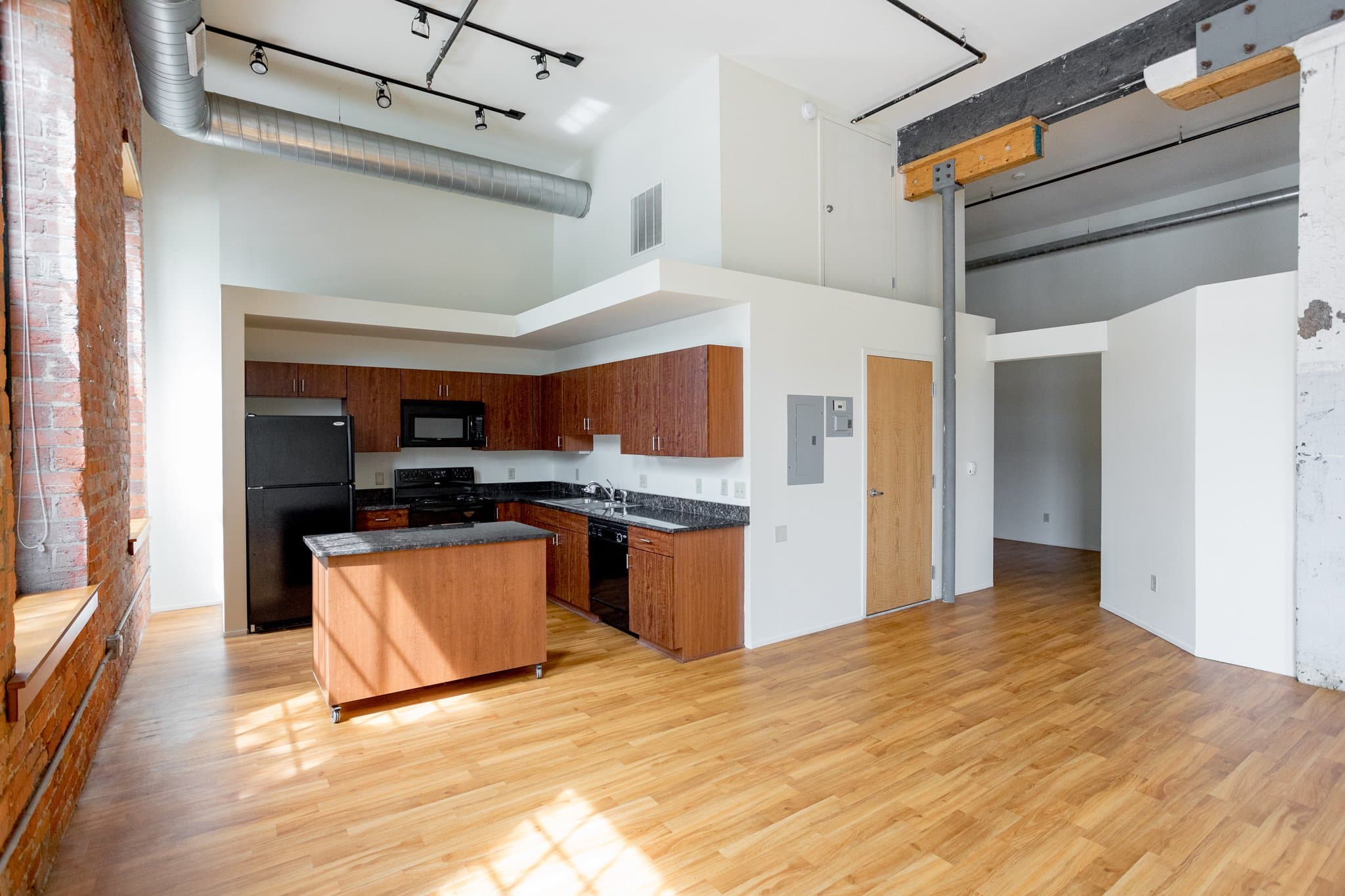 Detroit Apartment: 6200 2nd Ave