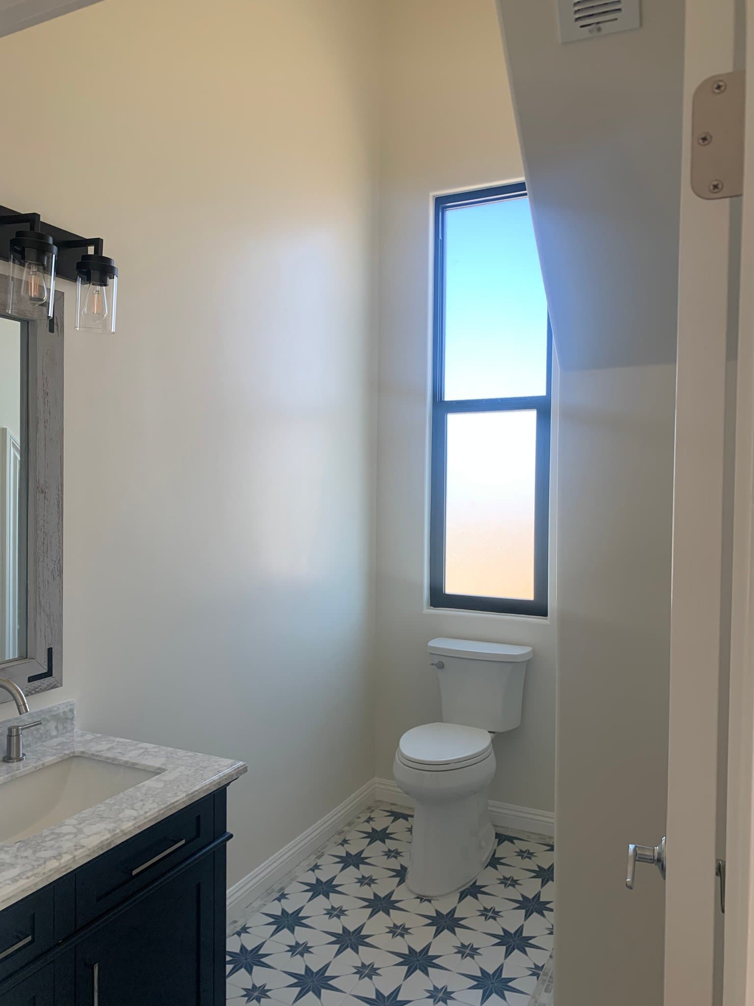 Lake Hughes House: 14425 Hardtree Drive