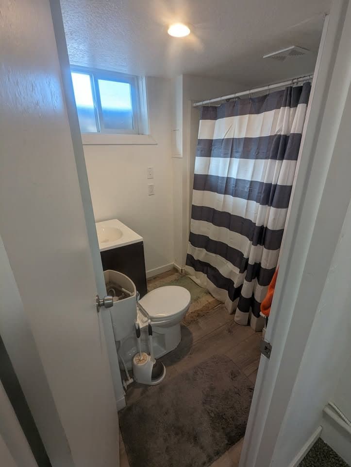 CEDAR CITY Apartment: 885 Spruce St
