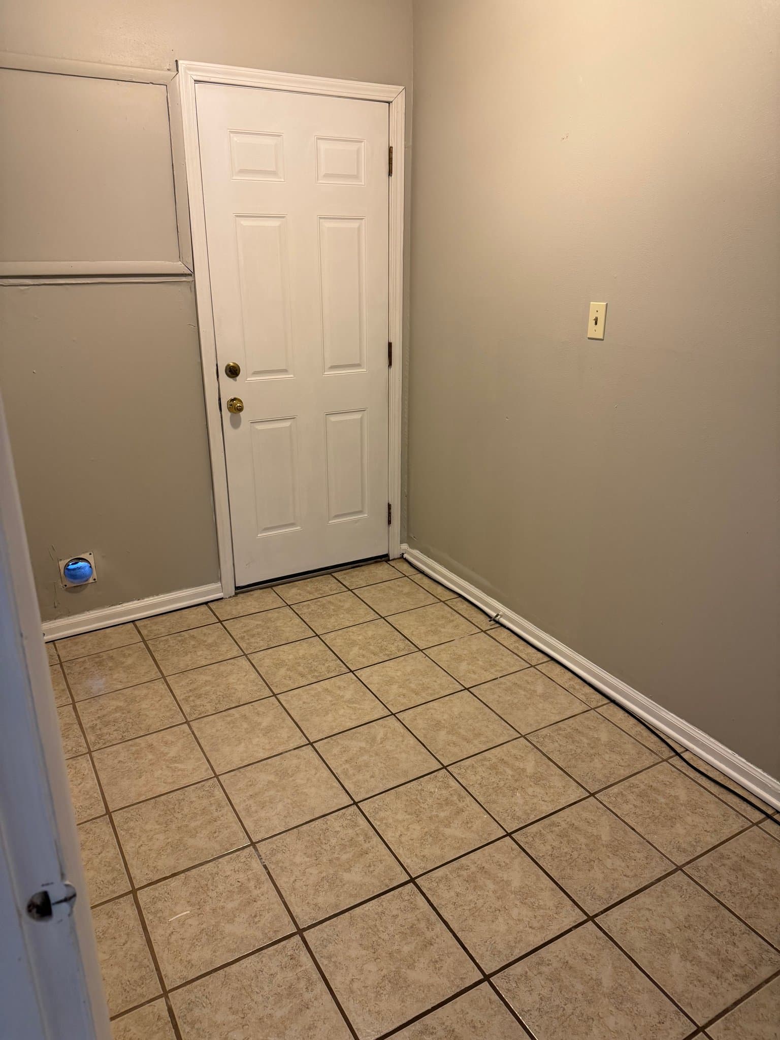 St. Louis Apartment: 1991 Lemay Ferry Rd