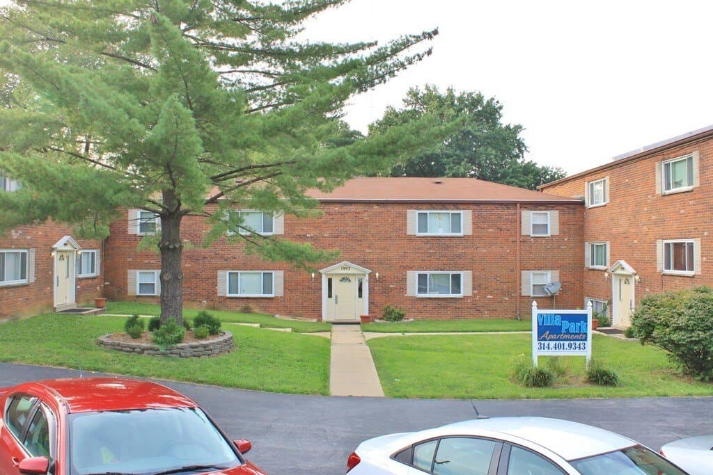 St. Louis Apartment: 1991 Lemay Ferry Rd