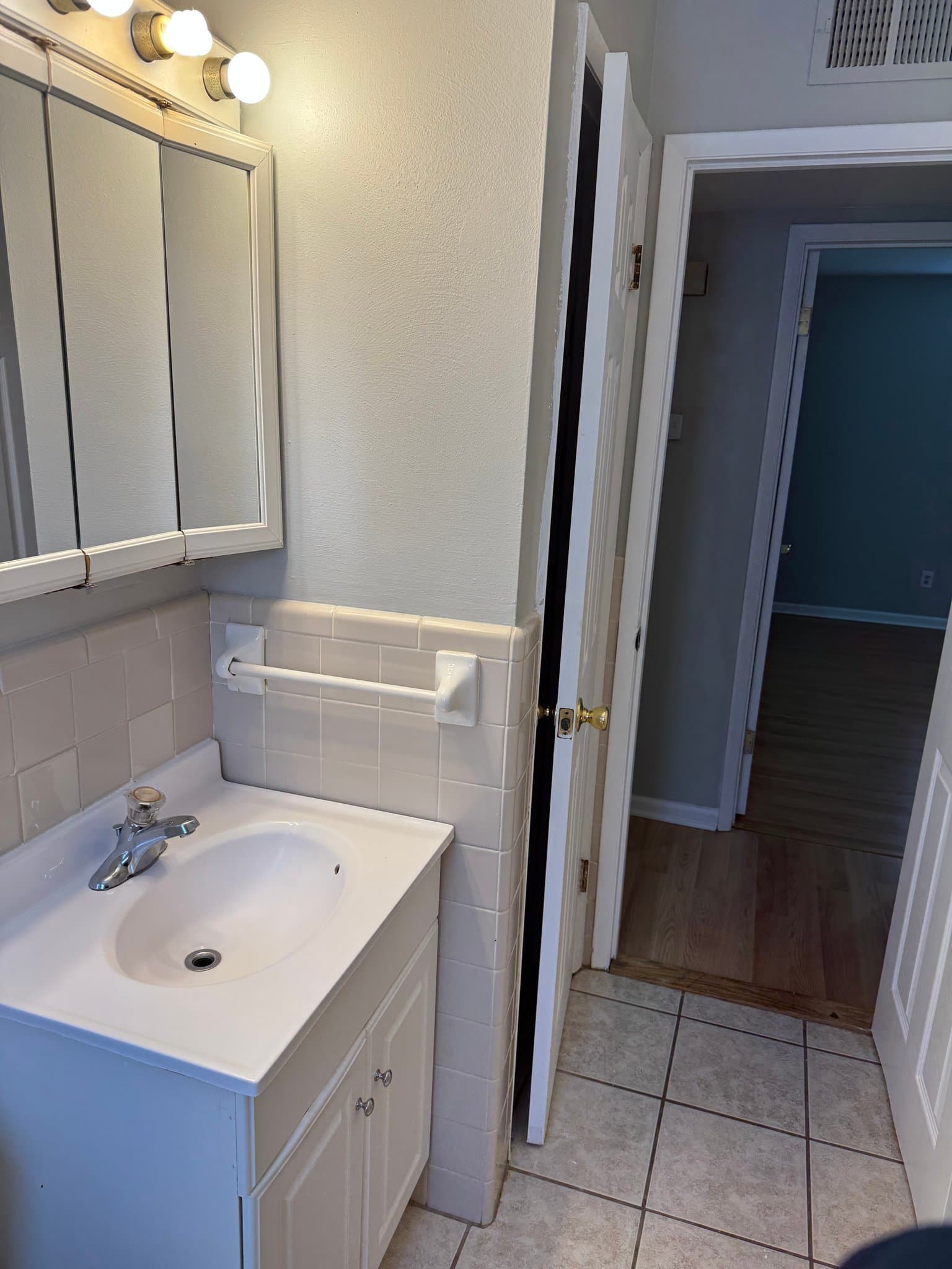 St. Louis Apartment: 1991 Lemay Ferry Rd