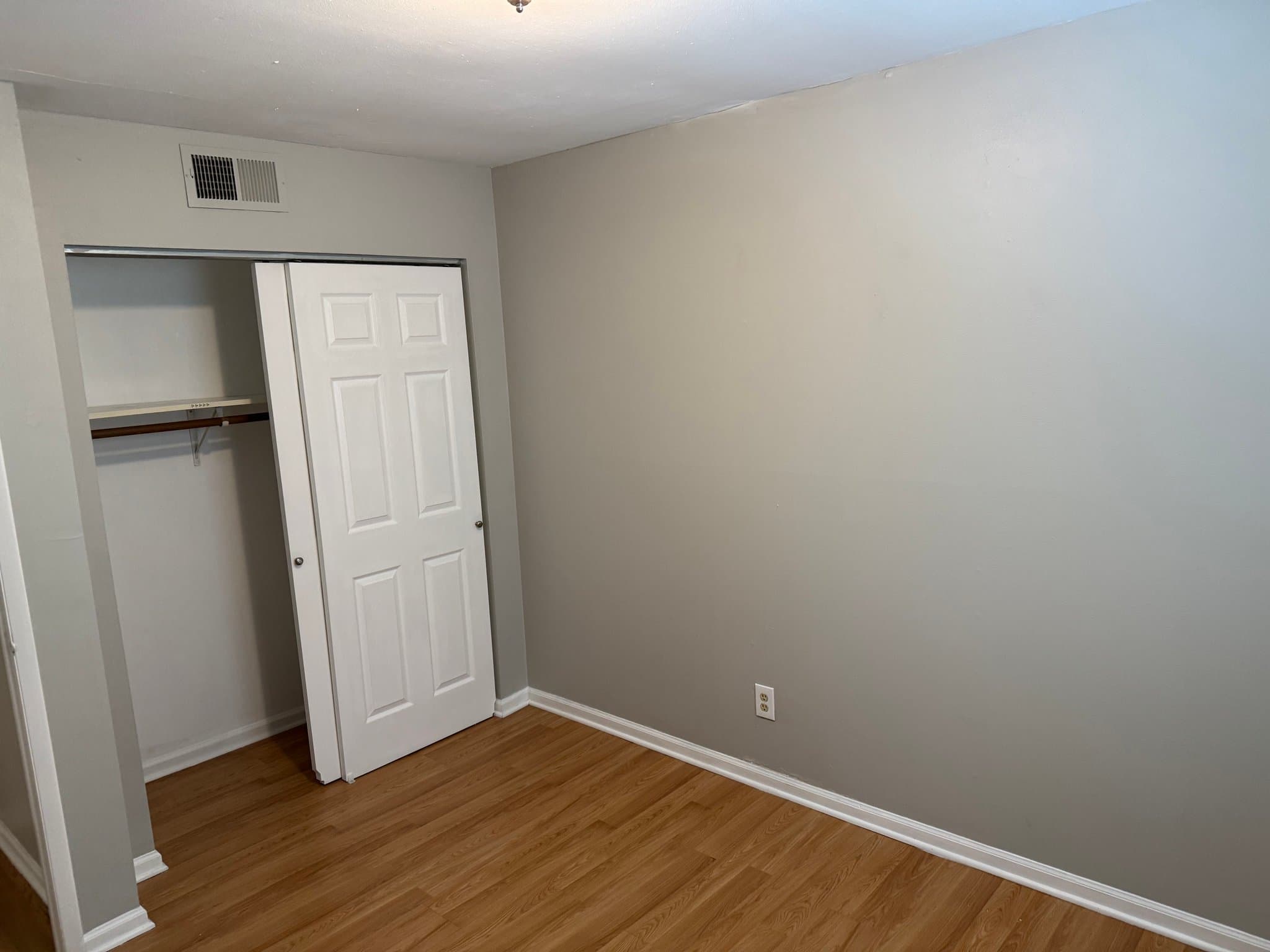 St. Louis Apartment: 1991 Lemay Ferry Rd