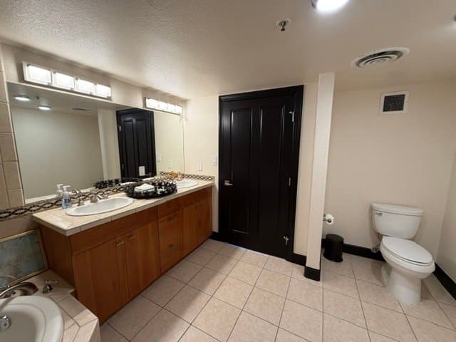 Denver Condo: 2245 Blake Street
