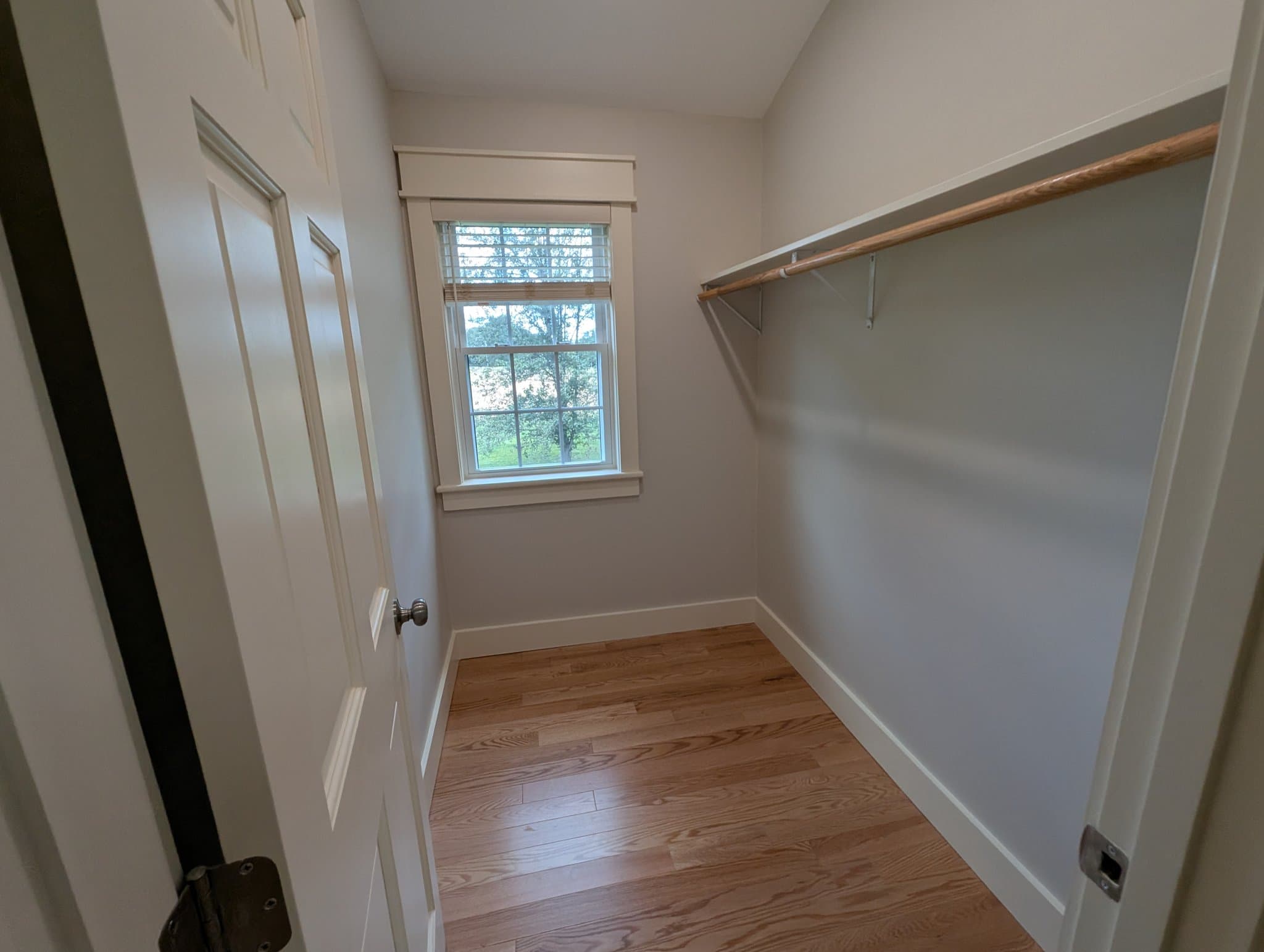Nashua House: 211 Pine Hill Rd