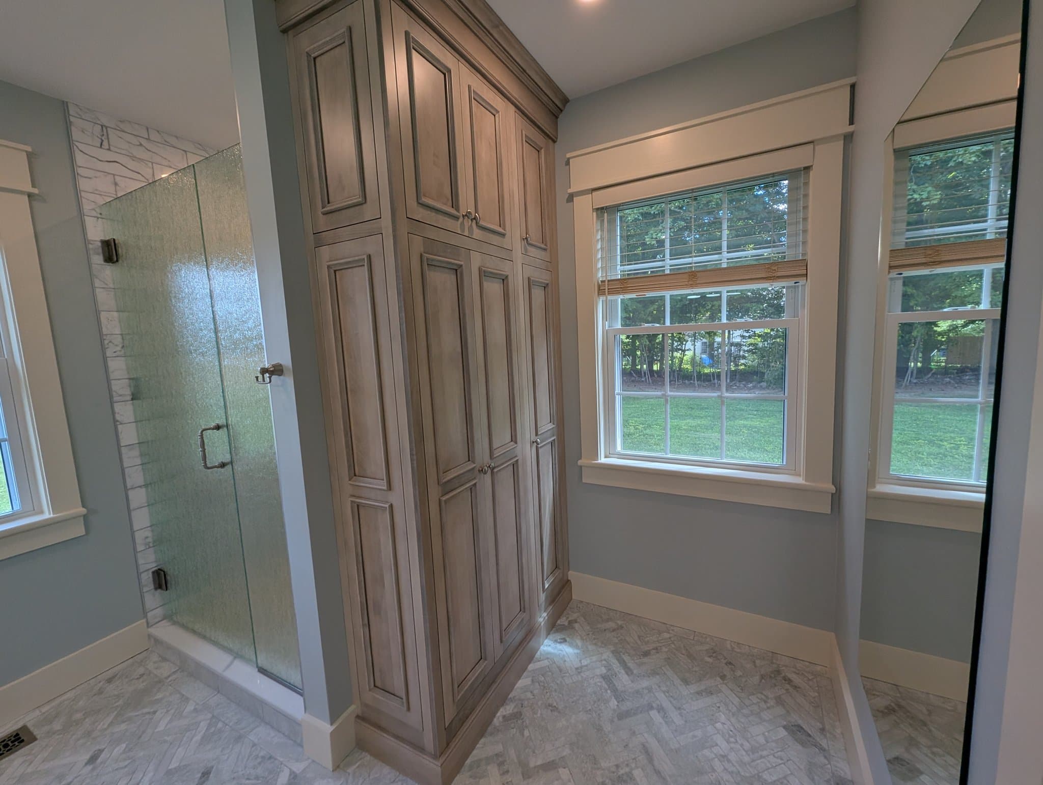 Nashua House: 211 Pine Hill Rd