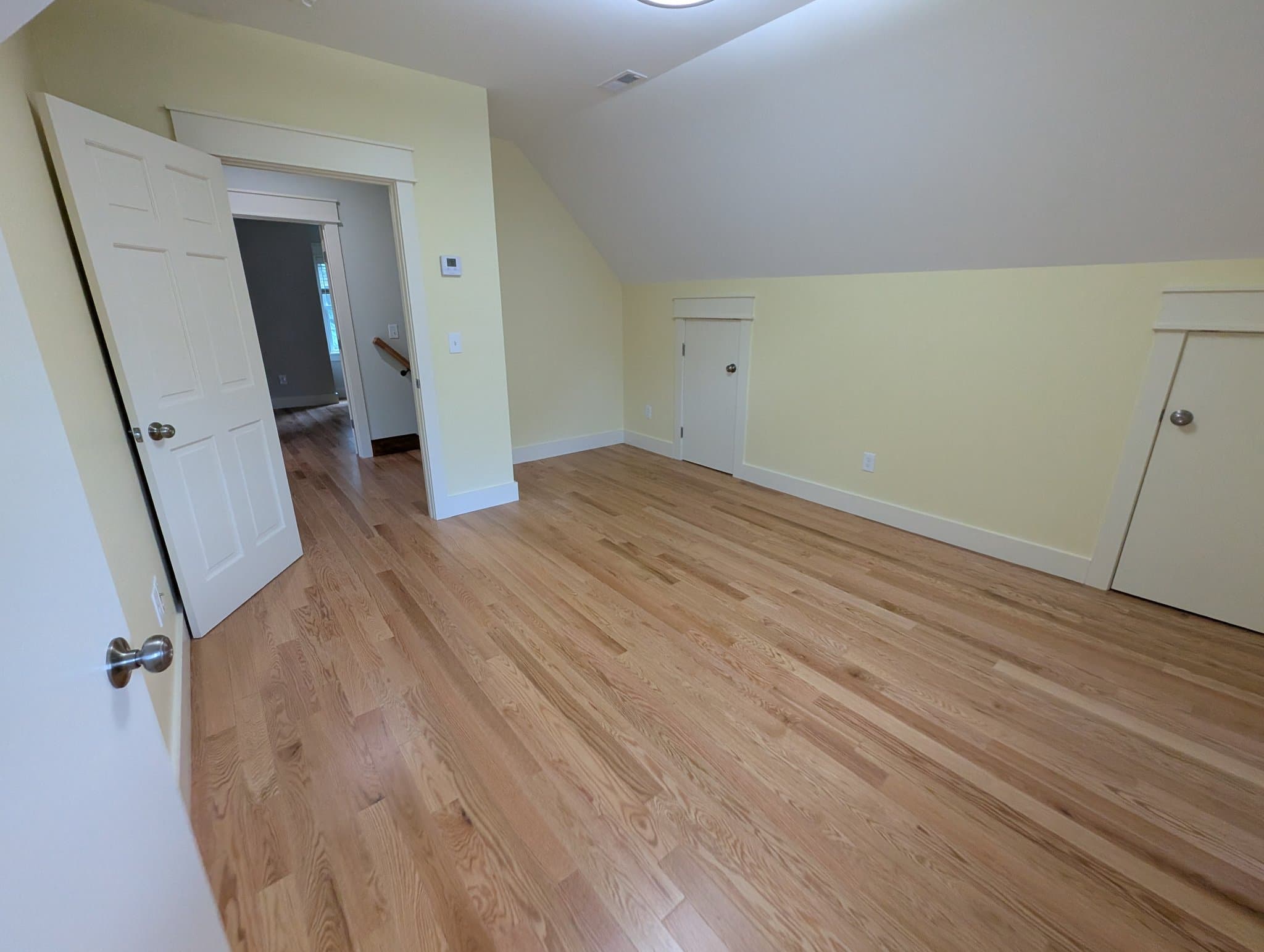 Nashua House: 211 Pine Hill Rd