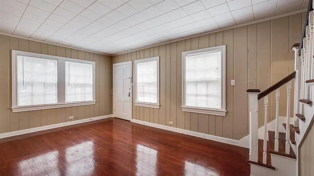 Houston Multiplex: 1719 Fourcade Street