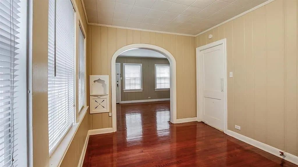 Houston Multiplex: 1719 Fourcade Street