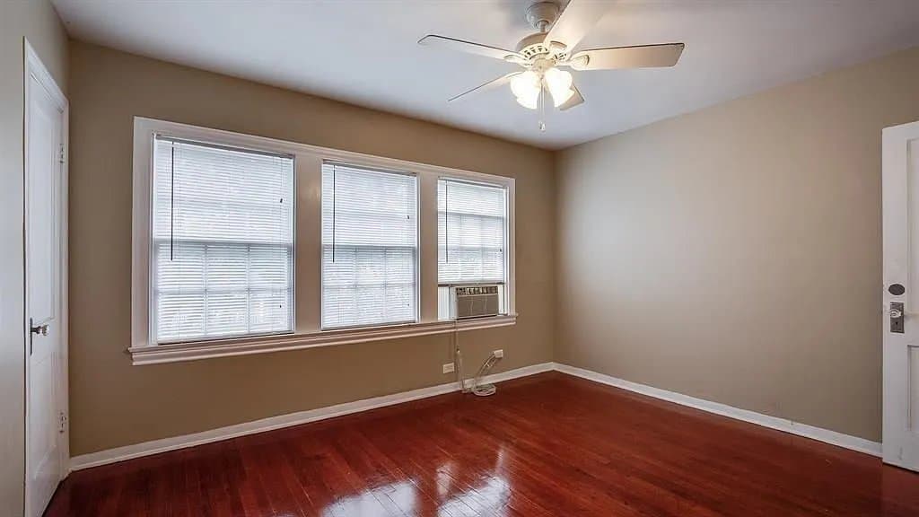Houston Multiplex: 1719 Fourcade Street