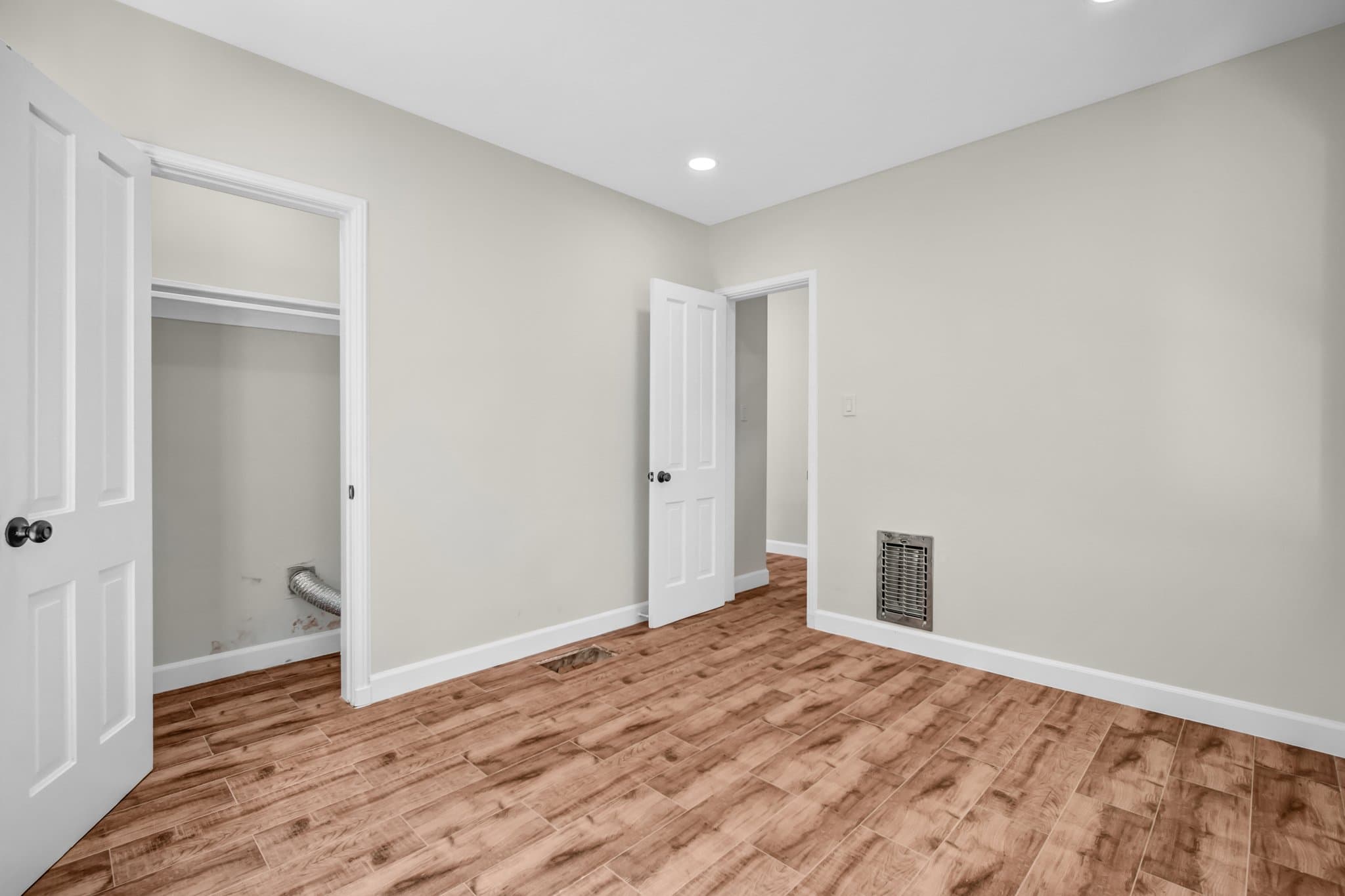 Los Angeles House: 414 Hilgard Ave