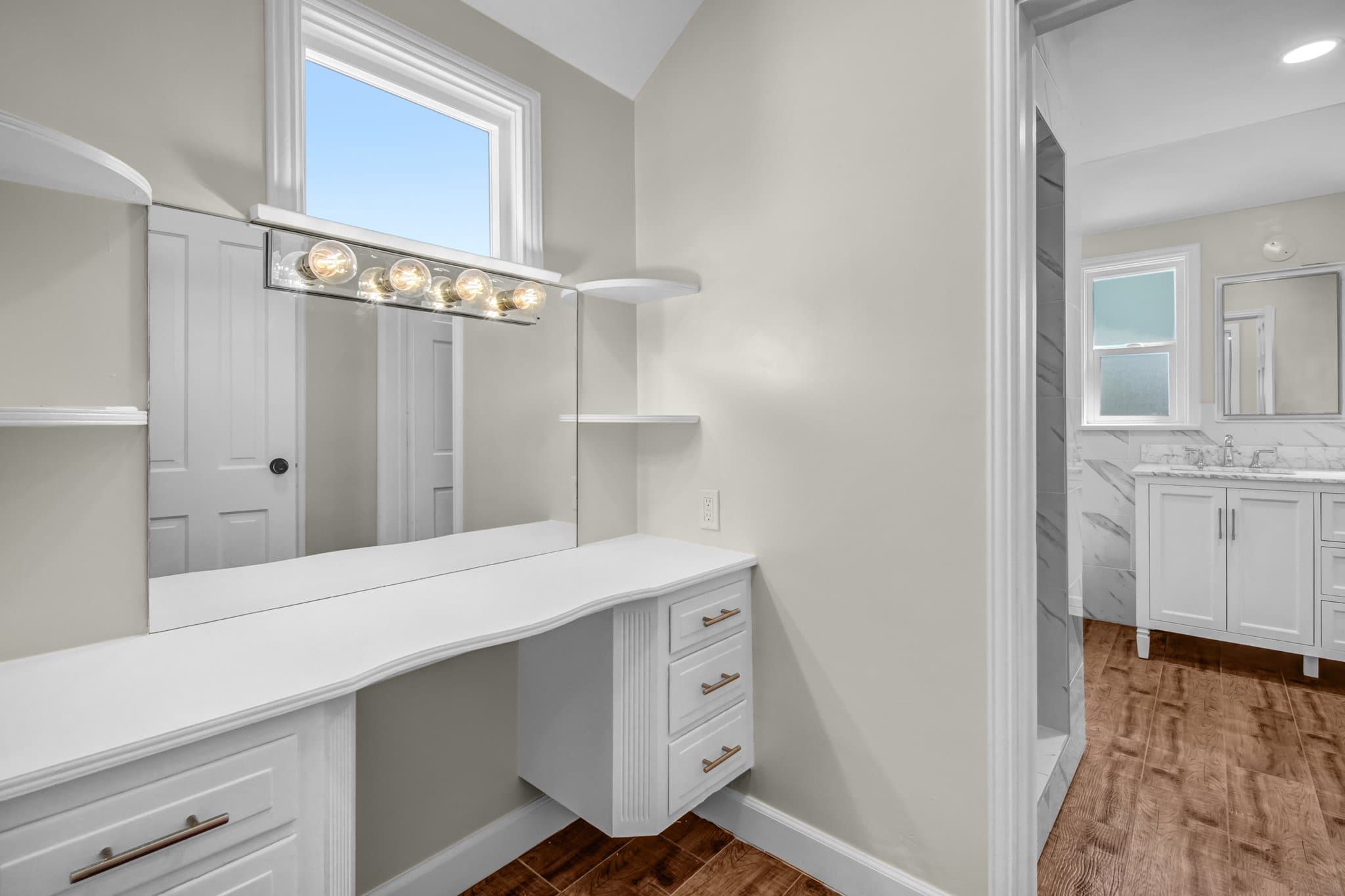 Los Angeles House: 414 Hilgard Ave