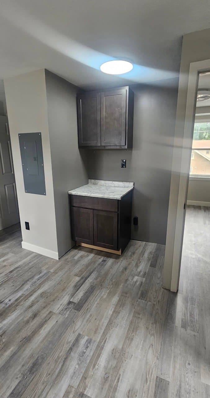 Muncie Apartment: 703 W Adams St