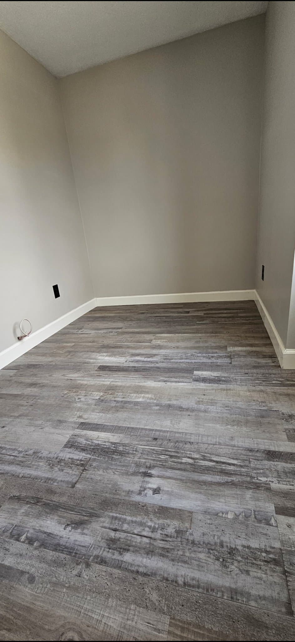 Muncie Apartment: 703 W Adams St
