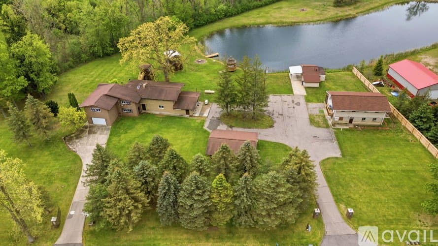 Lapeer House: 1392 Maple Grove Rd