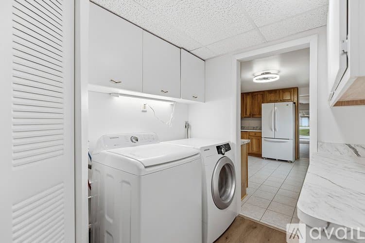Lapeer House: 1392 Maple Grove Rd