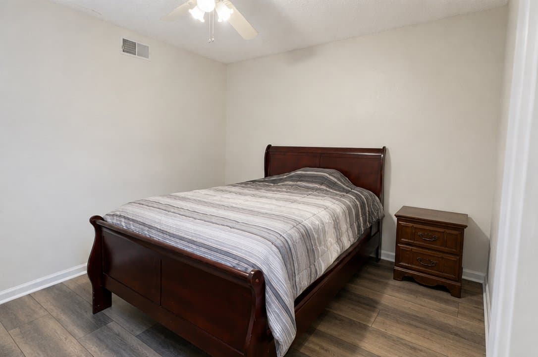 Port Richey Apartment: 8440 Old Post Rd
