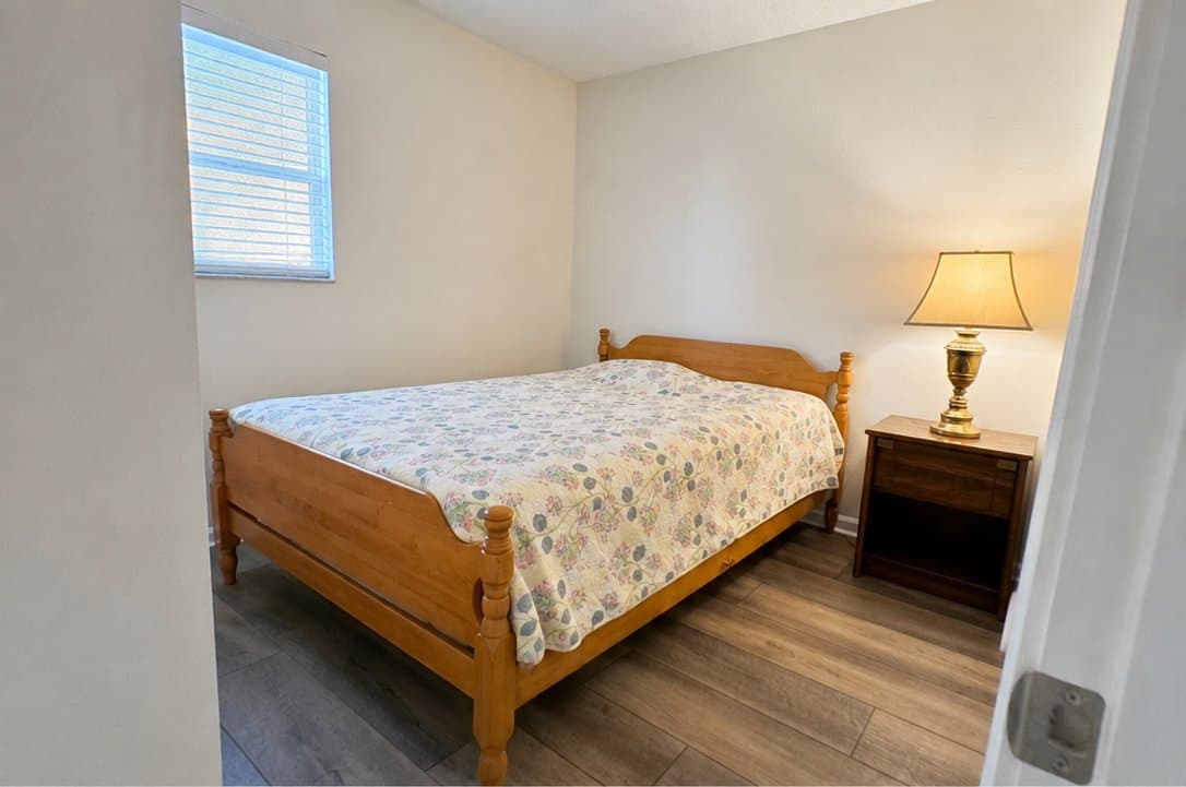 Port Richey Apartment: 8440 Old Post Rd