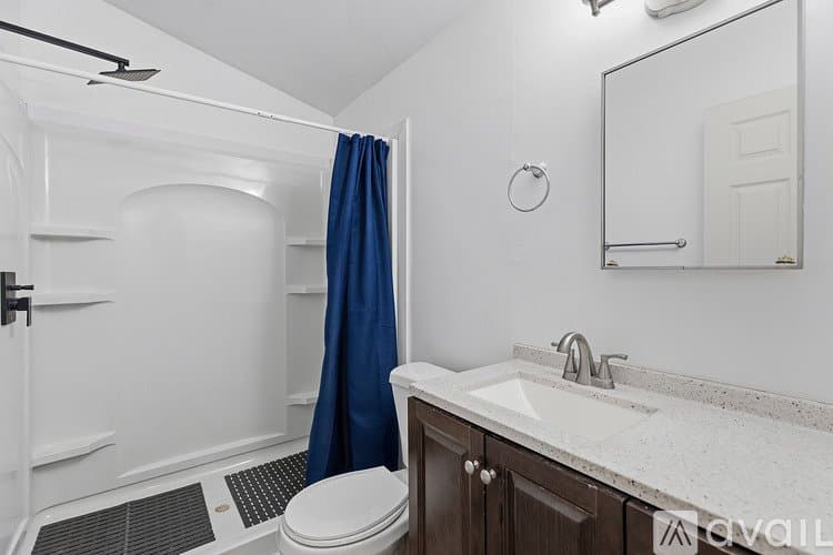 Lapeer House: 1392 Maple Grove Rd