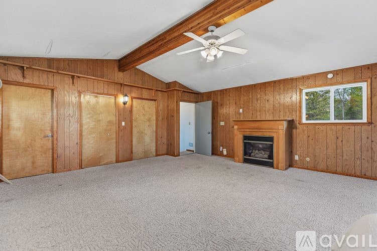 Lapeer House: 1392 Maple Grove Rd