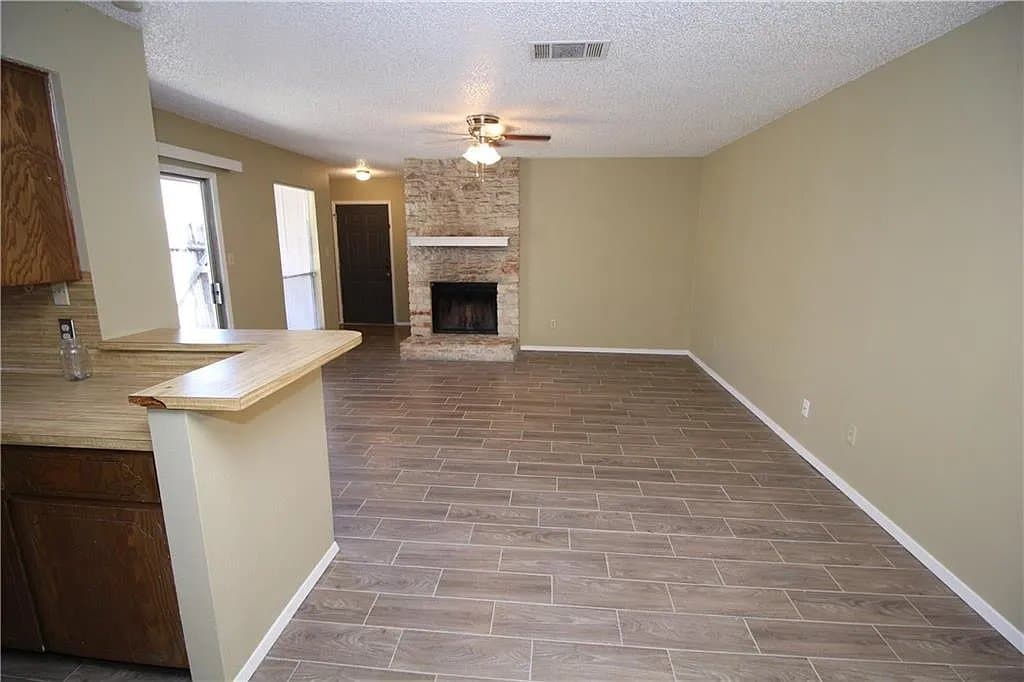 Austin Multiplex: 11438 Ptarmigan Drive #B