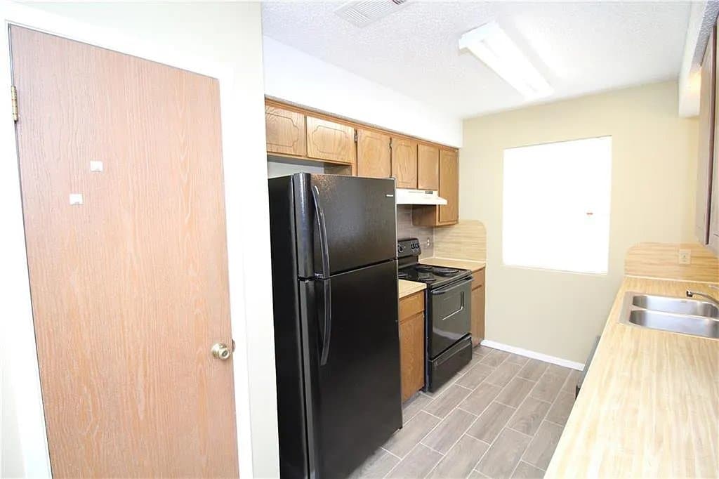 Austin Multiplex: 11438 Ptarmigan Drive #B