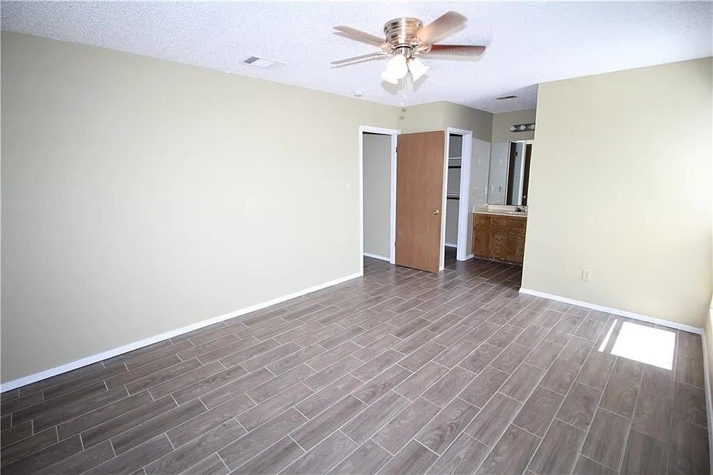Austin Multiplex: 11438 Ptarmigan Drive #B