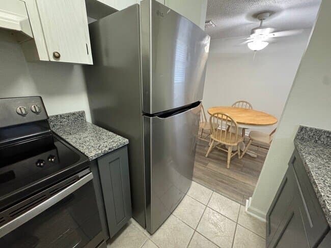 Port Richey Apartment: 8440 Old Post Rd