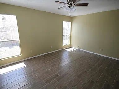 Austin Multiplex: 11438 Ptarmigan Drive #B