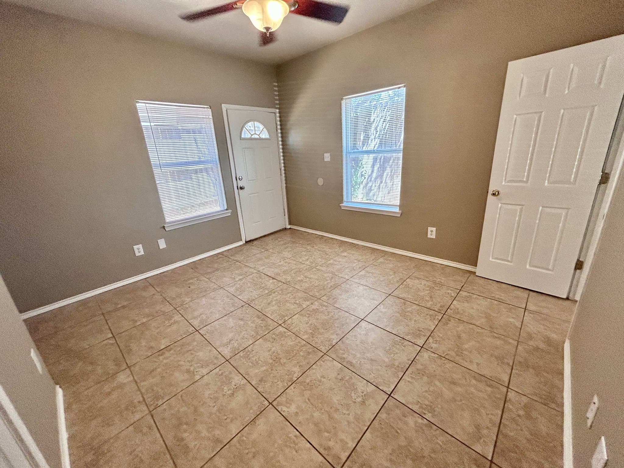 Austin House: 1104 Canyon Edge