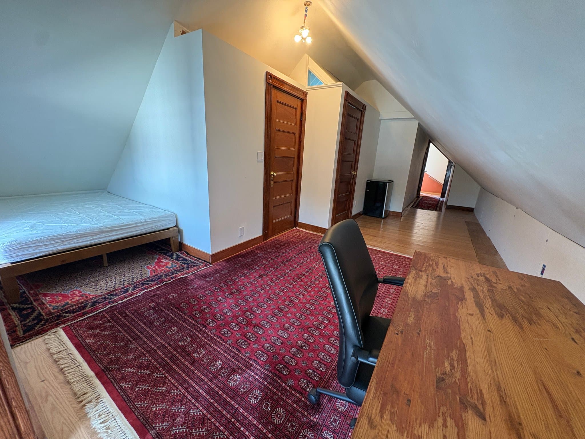 Boston Single Room: 8 Bynner street