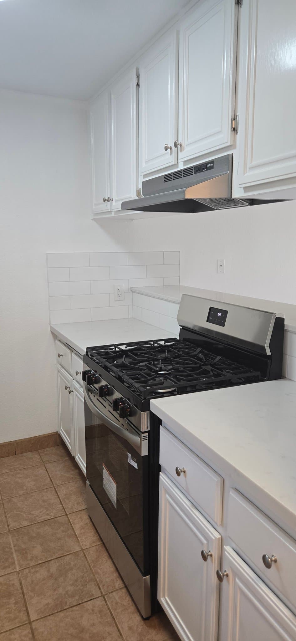 Long Beach Apartment: 580 Nebraska Ave