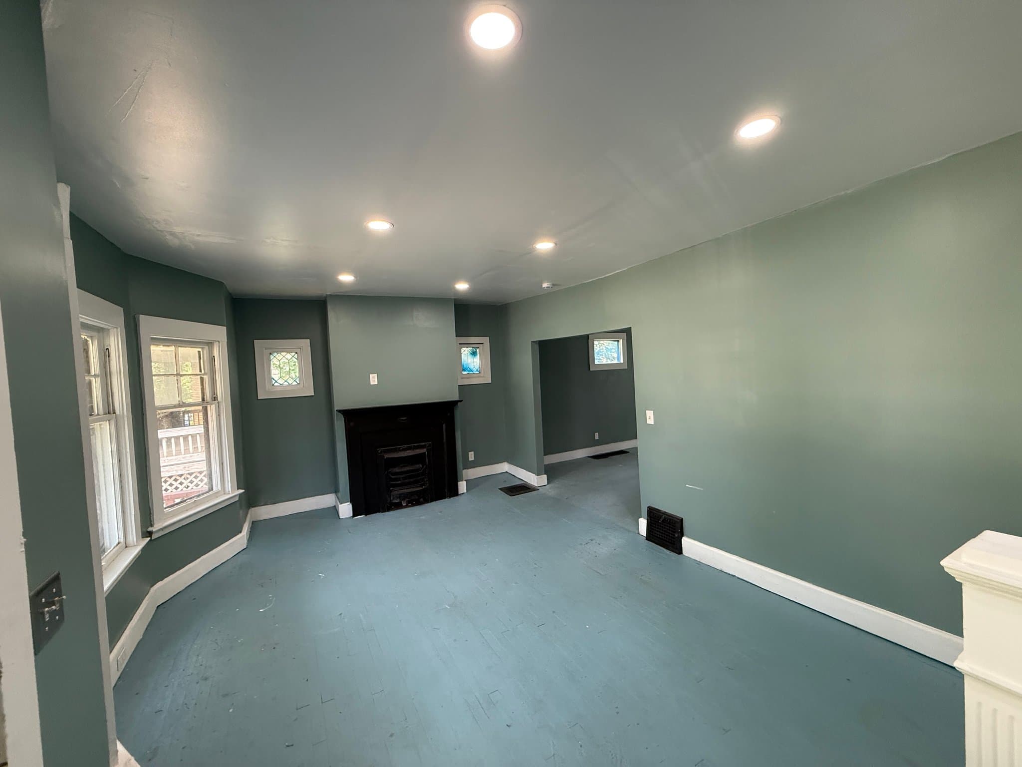 Cleveland House: 14016 Castalia Ave