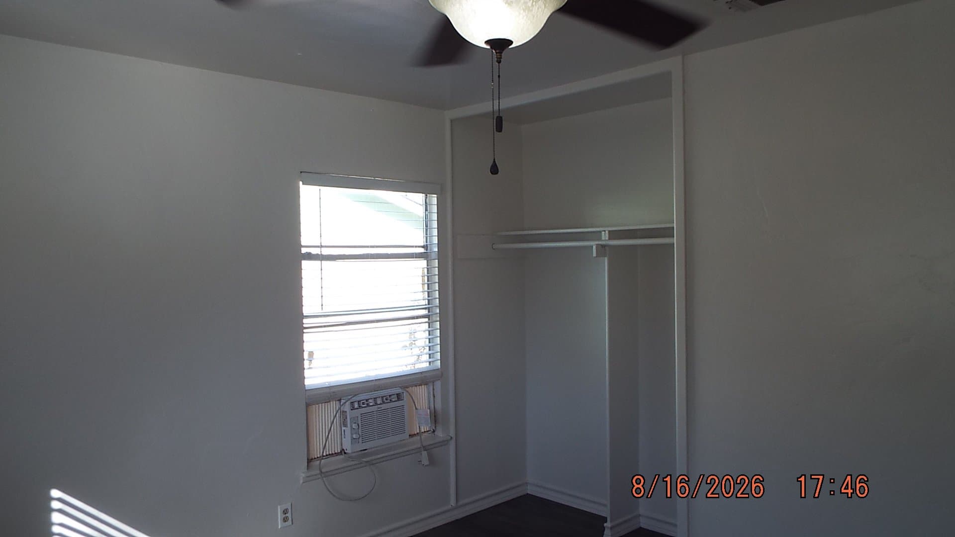 Universal City House: 807 Stonegate
