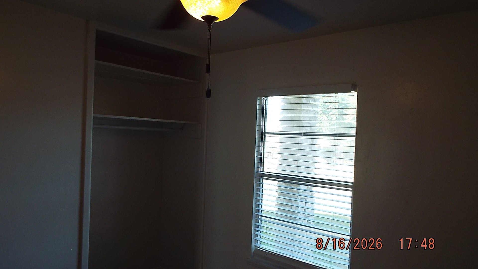 Universal City House: 807 Stonegate