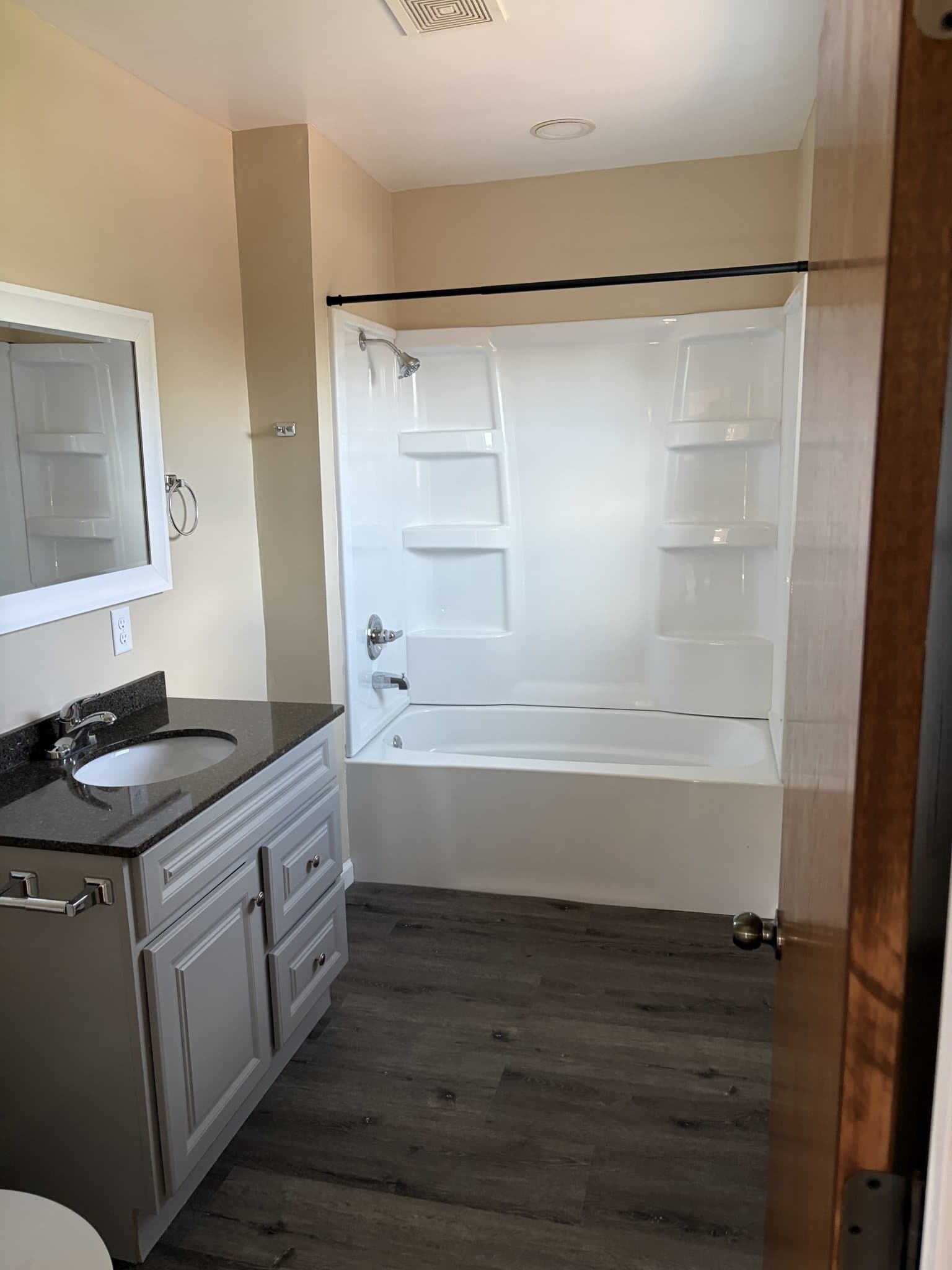 CHENOA House: 307 S Division St