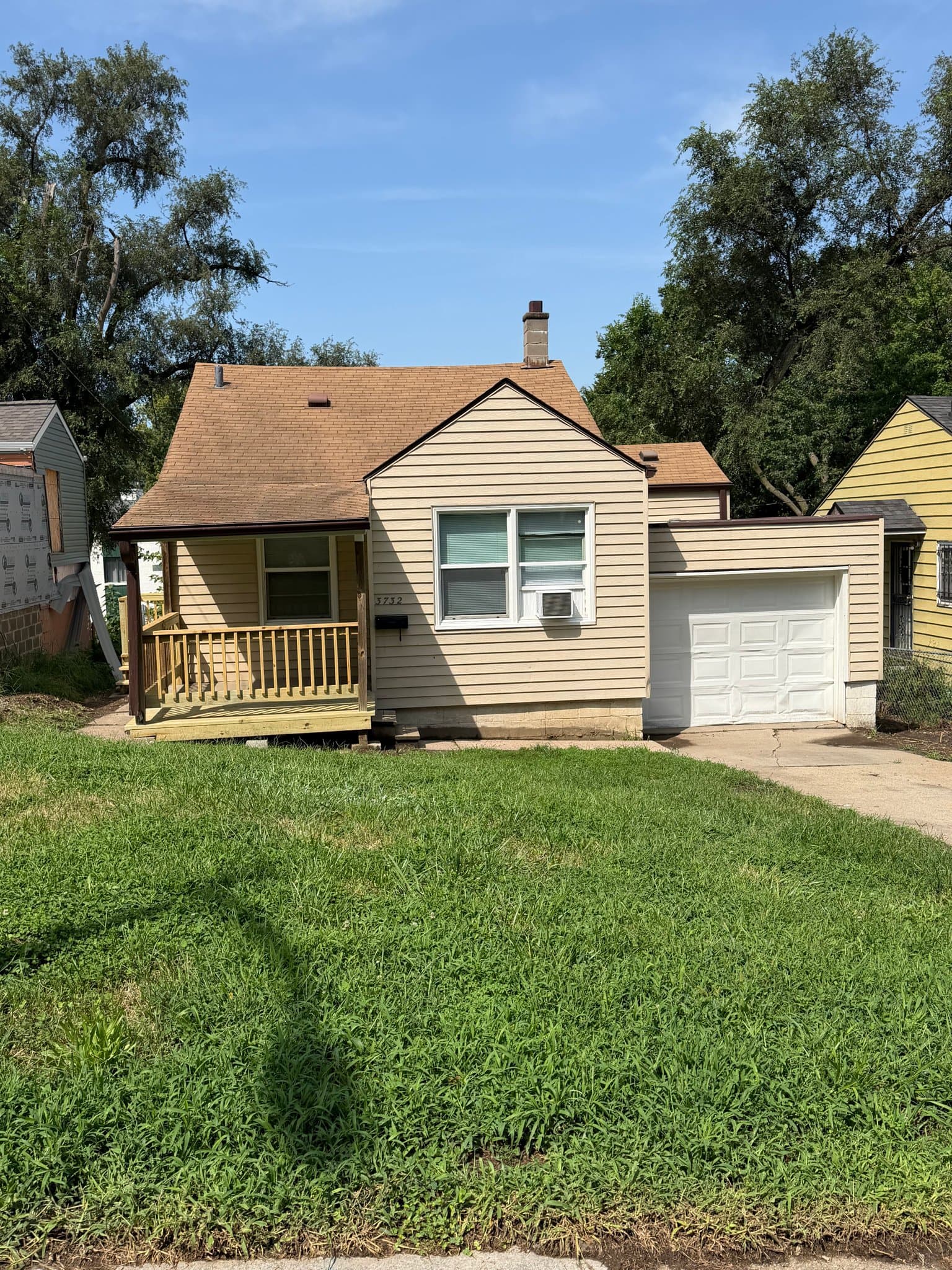 Omaha House: 3732 N 36 Ave