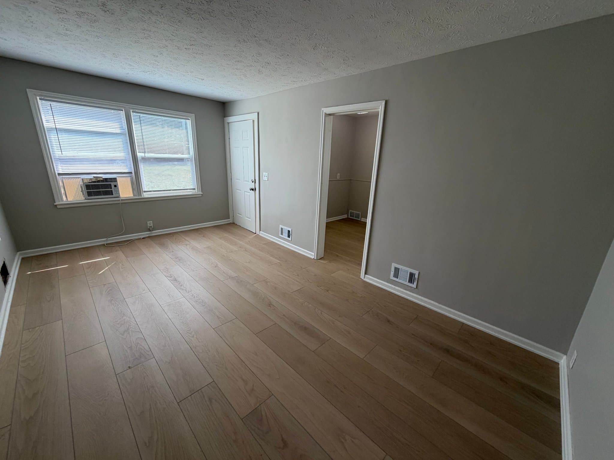 Omaha House: 3732 N 36 Ave