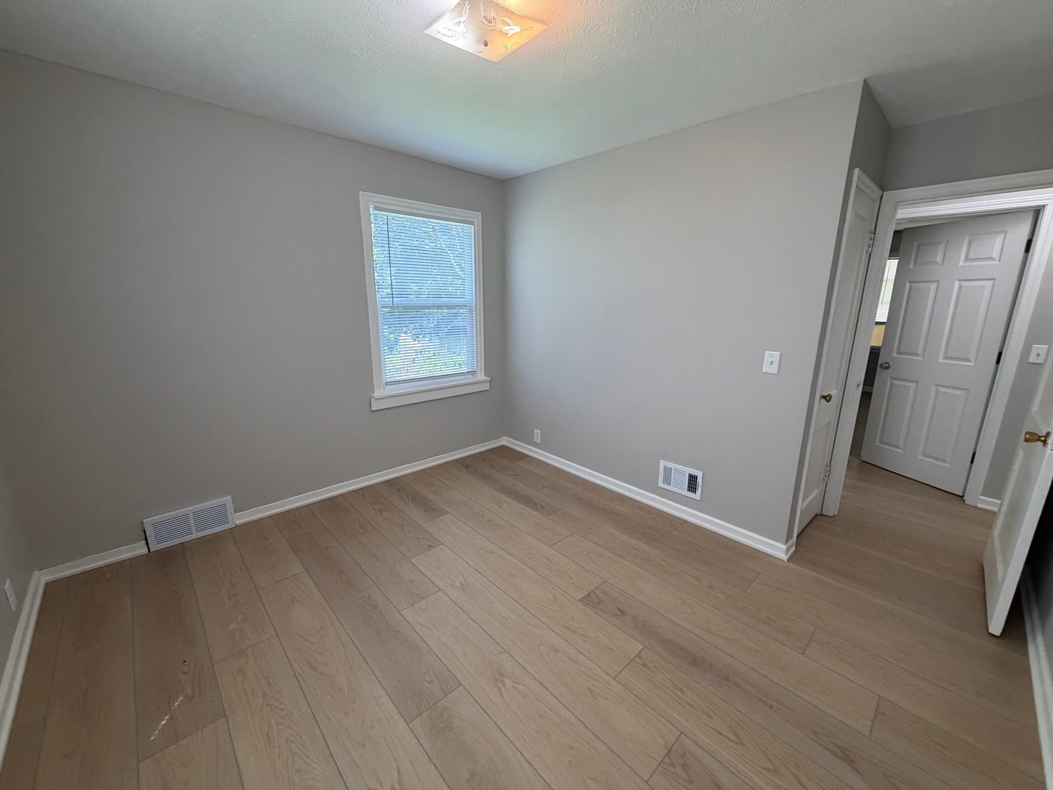 Omaha House: 3732 N 36 Ave
